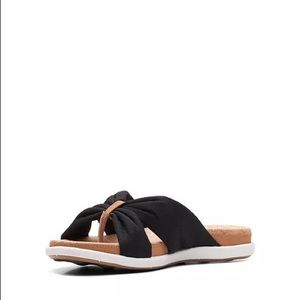 Clarks Cloudsteppers Eliza Shore Sandals NWT